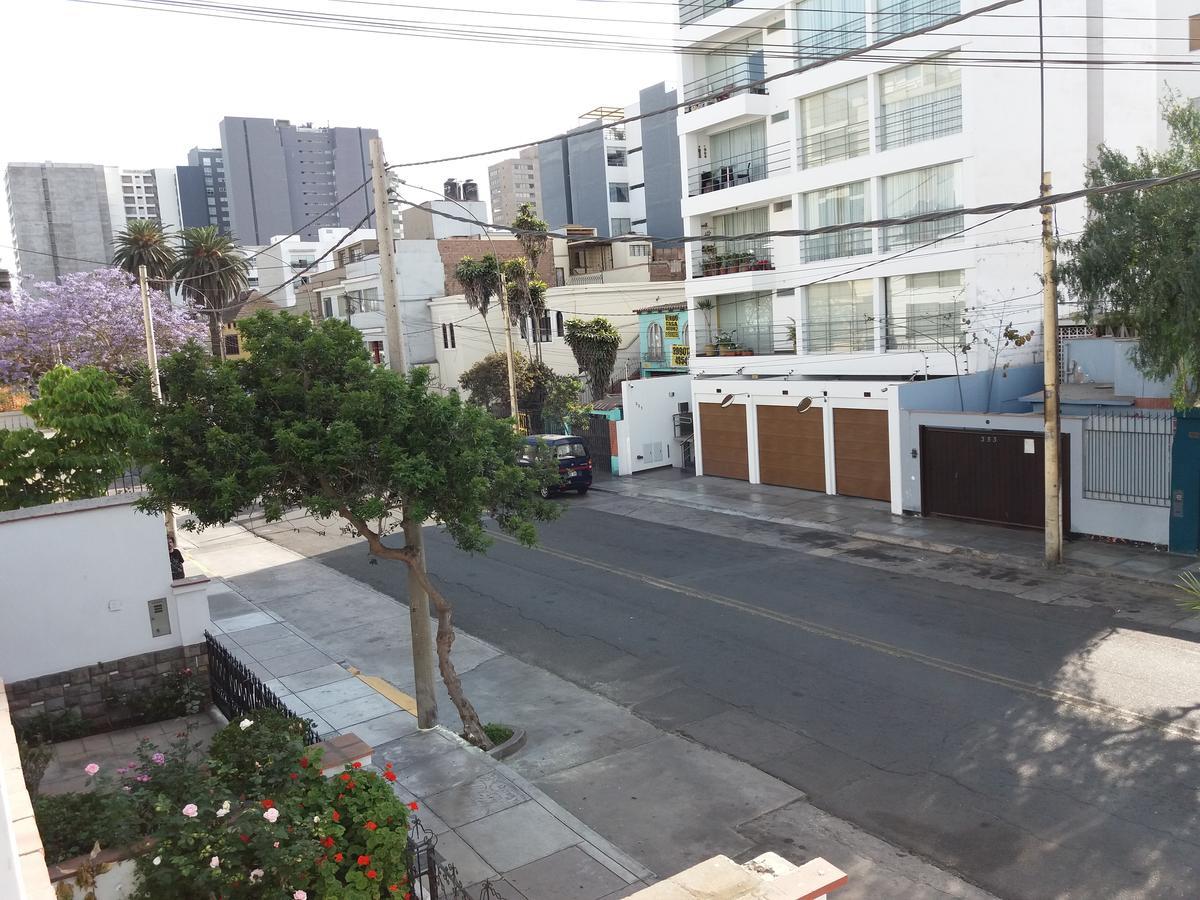 Cozy And Comfortable Home In Miraflores 리마 외부 사진
